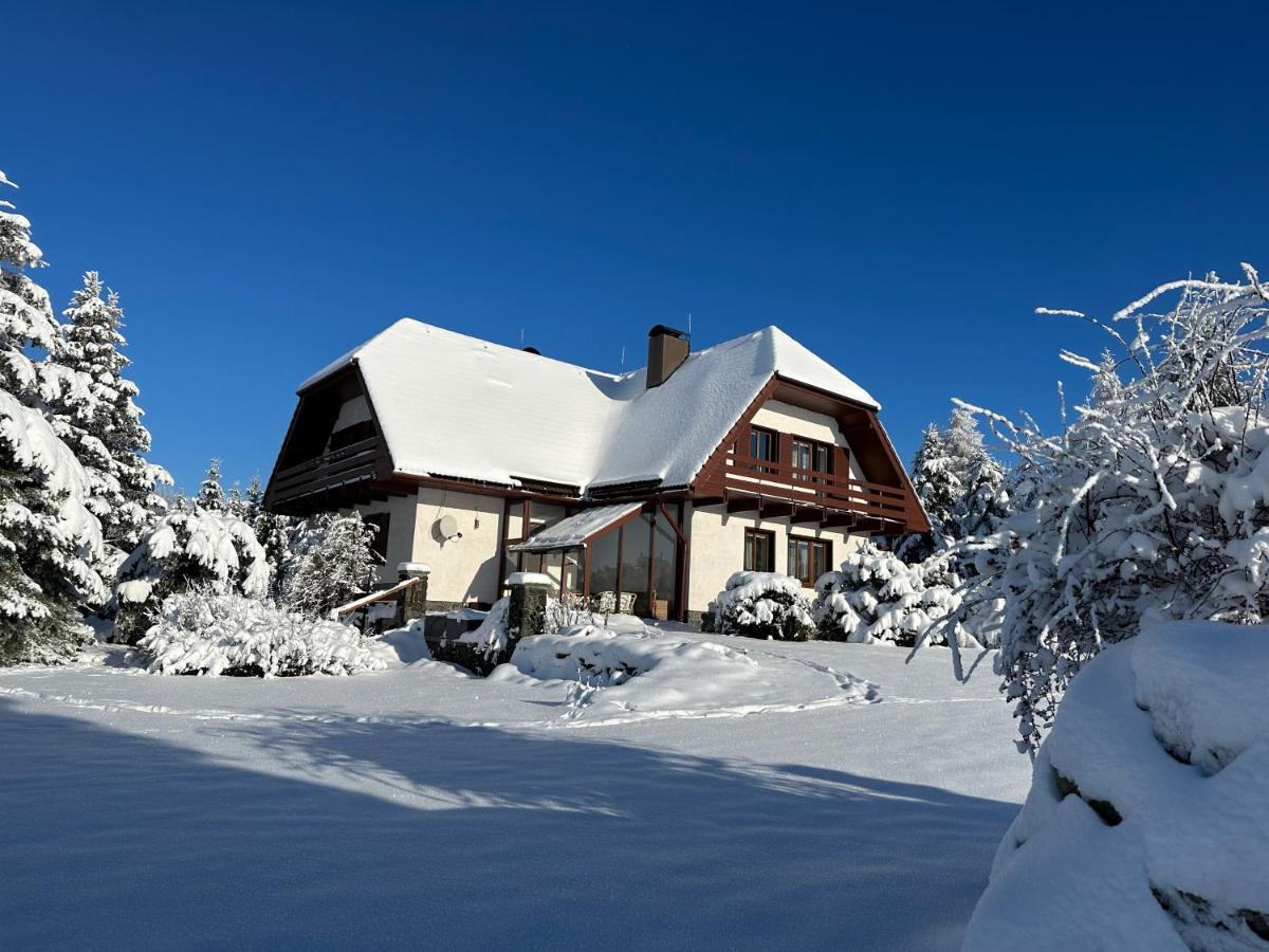 Penzion Harvanek Vlachovice Exteriör bild